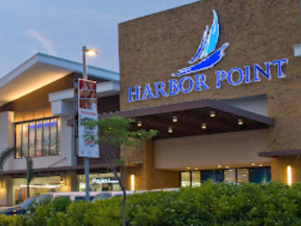 Harbor Point by Ayala Malls Subic, Zambales Lionunion