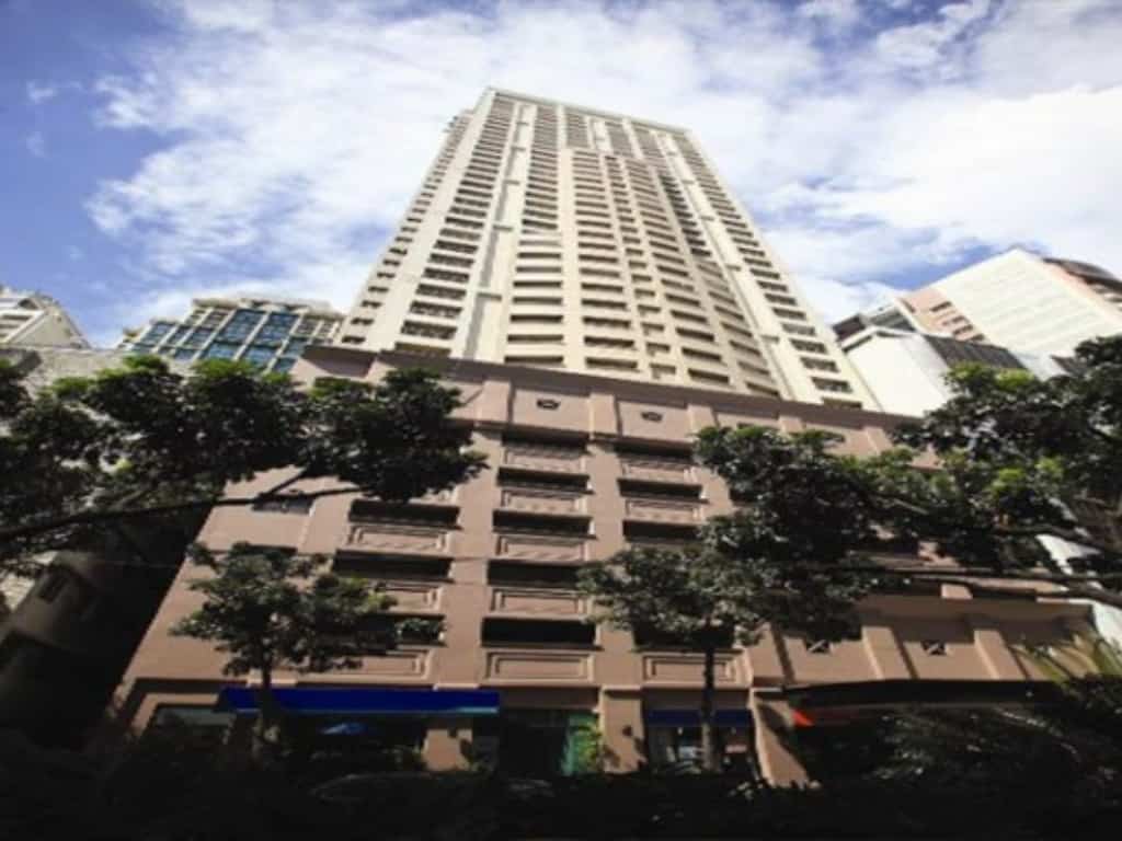 Bsa Tower 2 Bedroom For Sale - Legaspi Village, Makati 